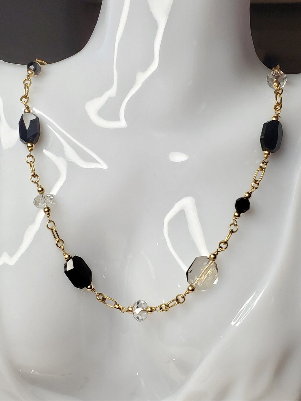 Vtg. 14k Gold Filled Black & Clear Crystal Necklace